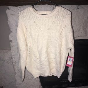 Women’s sweater